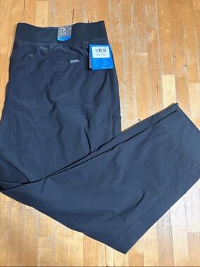 Columbia NWT Black Active Joggers with Elastic Waistband